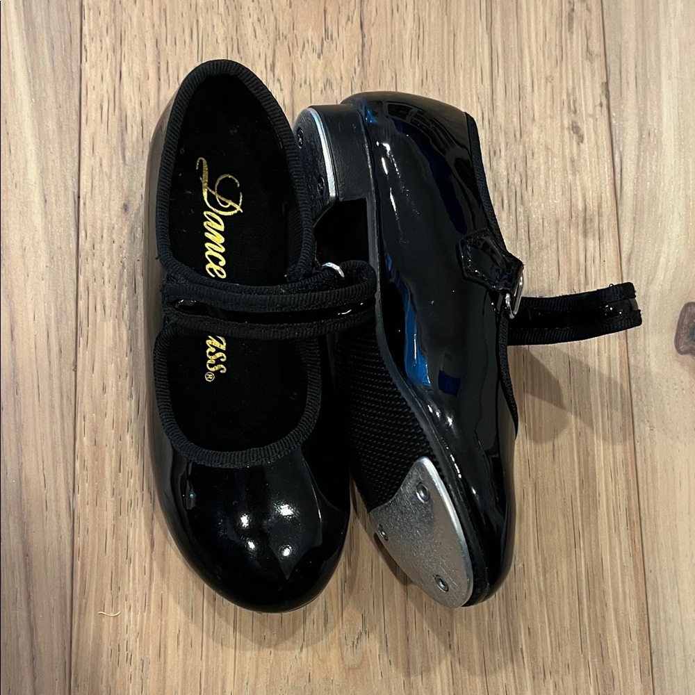 Tap shoes